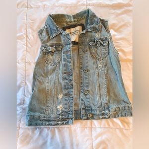 Abercrombie Jean vest, distressed, size small